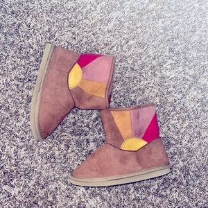 Old Navy toddler girls faux suede Sherpa lined boots size 10